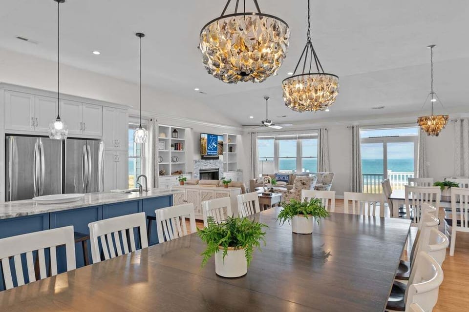 Top-Level Dining Room with Table (seats 14)