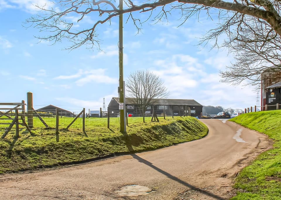 Wylands Farm, Battle