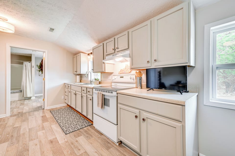 Kitchen | Cooking Basics | Addt'l Smart TV