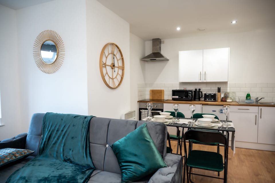 Living Room / Lounge