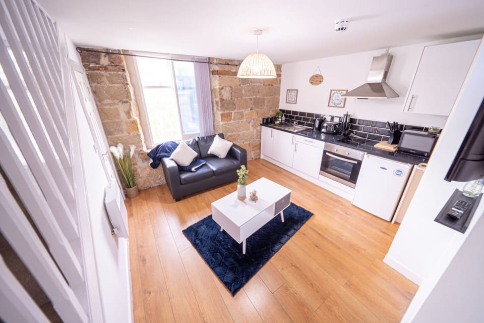 Living Room / Lounge