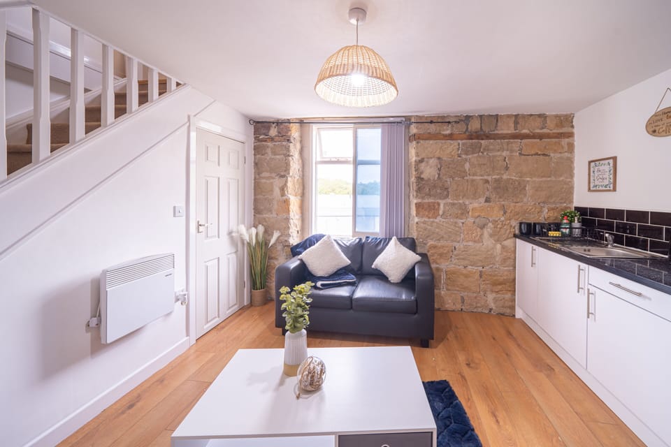 Living Room / Lounge