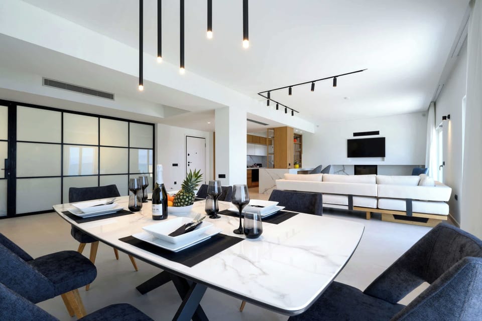 Smart Kitchen Space – Cook Like a Local
