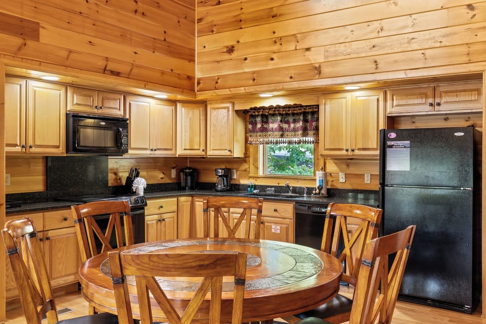 Kitchen and dining table