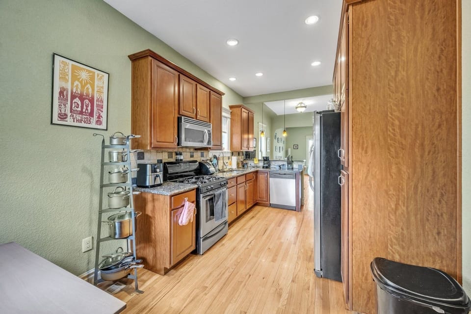 Indoors, Kitchen, Hardwood, Floor, Appliance