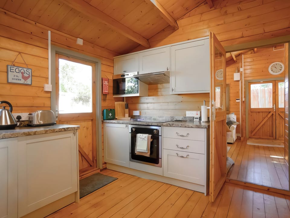 Kitchen | Log Cabin, Guyhirn