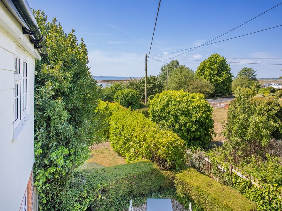 Exterior | Island Cottage, Mersea Island