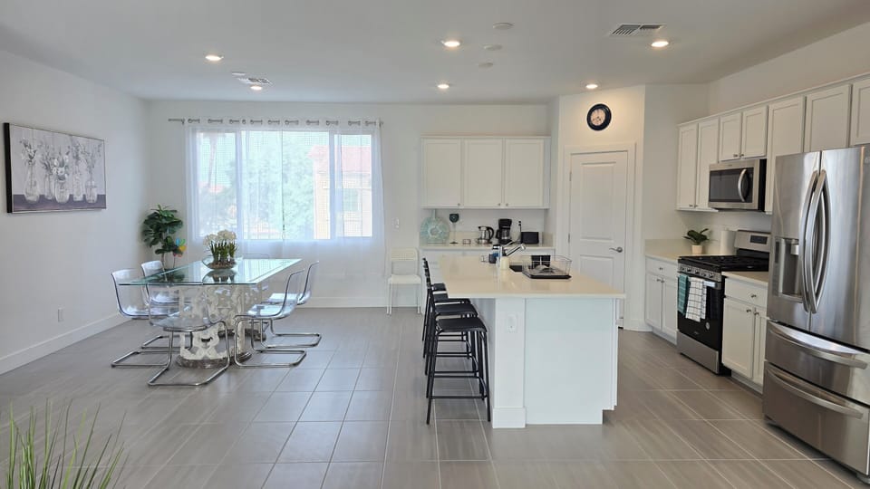 Kitchen (Floor #2)
