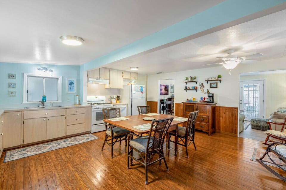 A large open kitchen is perfect for dining in