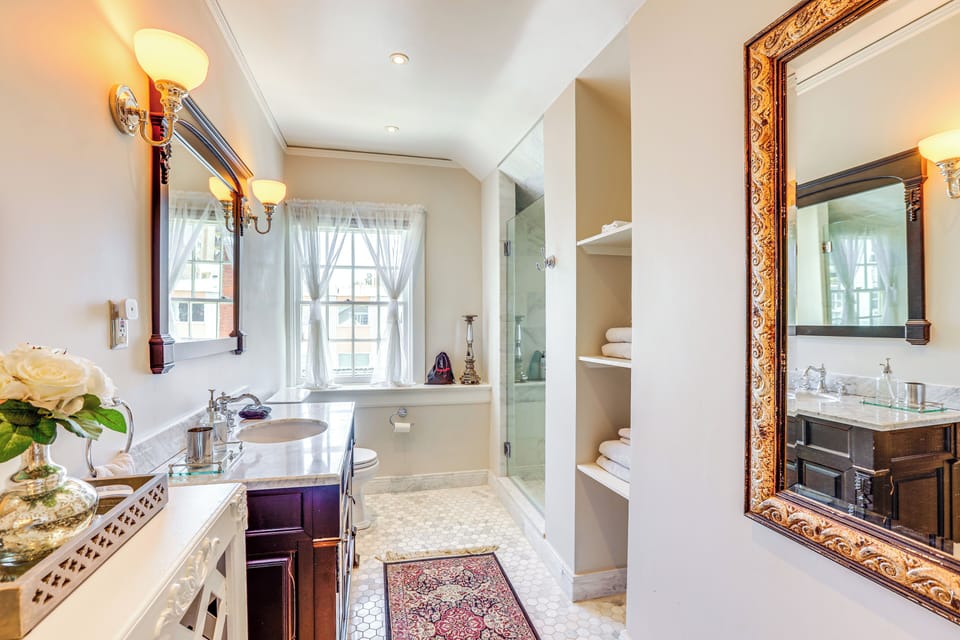 Bathroom | Towels Provided | 1st Floor