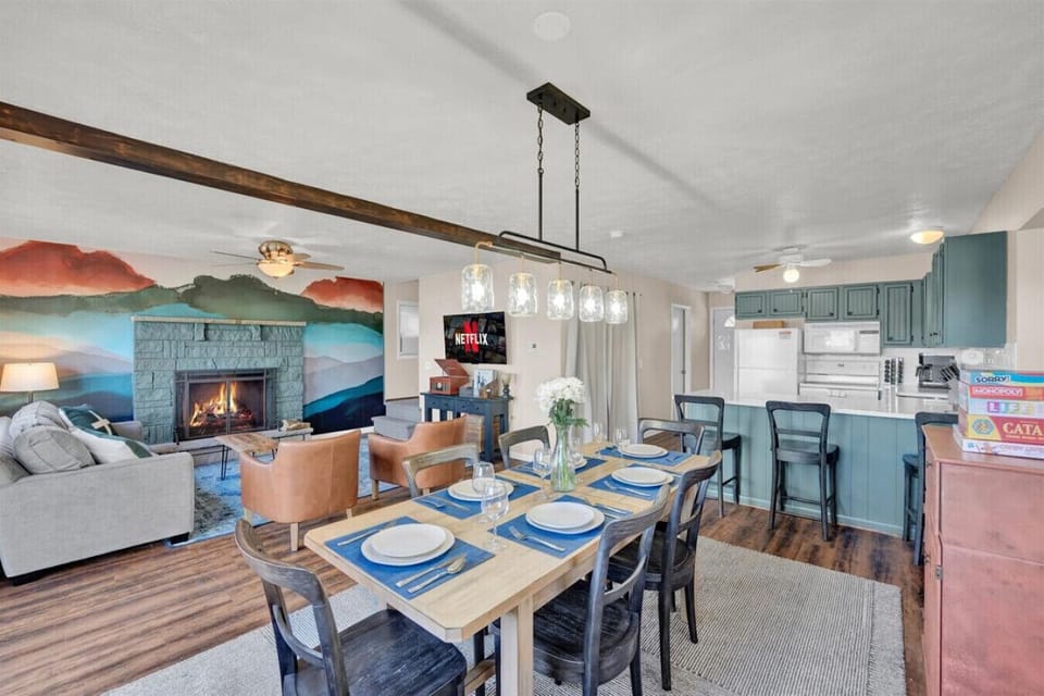 Living room, dining area and kitchen in one frame!