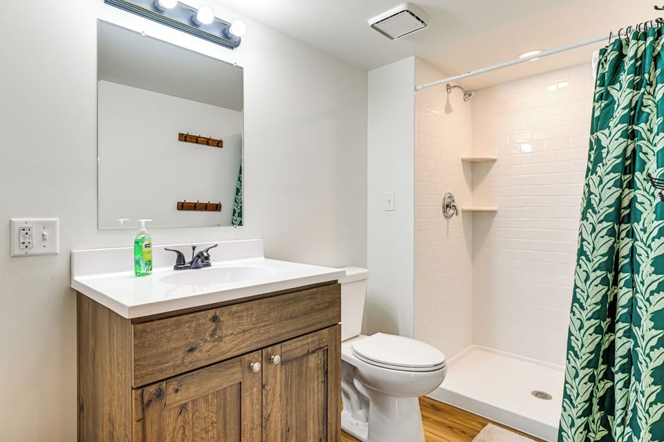 Full Bathroom | Lower Level