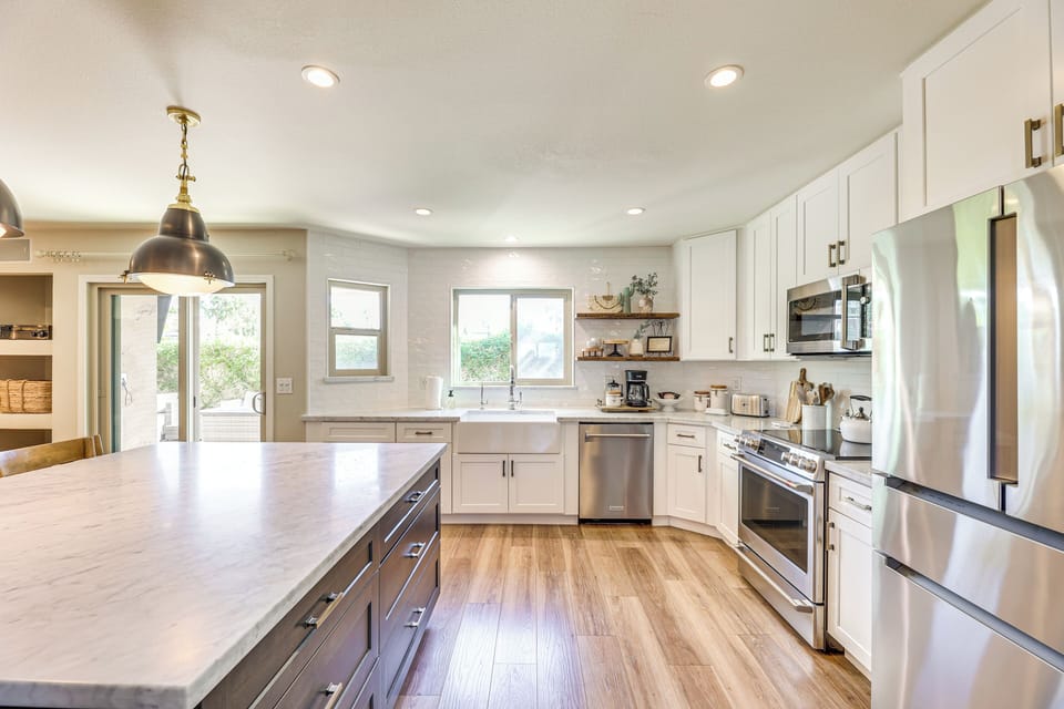Kitchen | French Press | Blender | 1st Floor