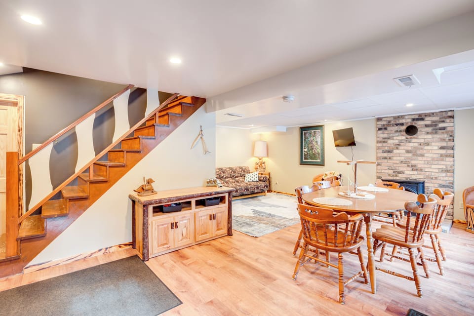Living & Dining Room | Basement | Smart TV | Wood-Burning Stove