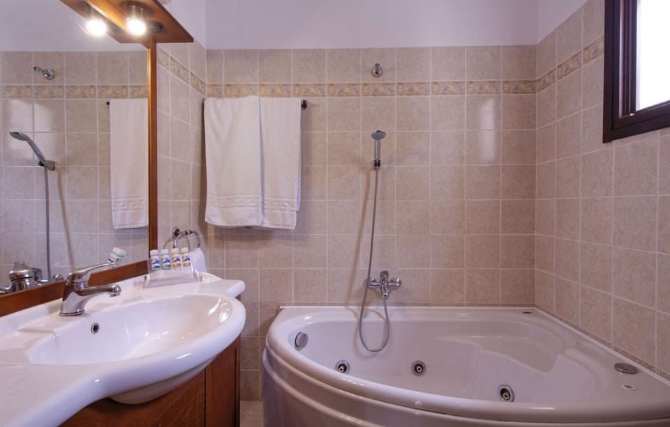 Bath Room # 5