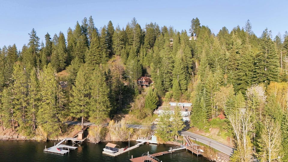 Your serene lakeside escape is calling… we can’t wait to welcome you to Lakeside Loft.