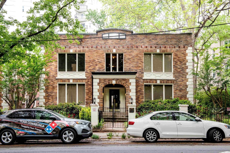 25 Exterior