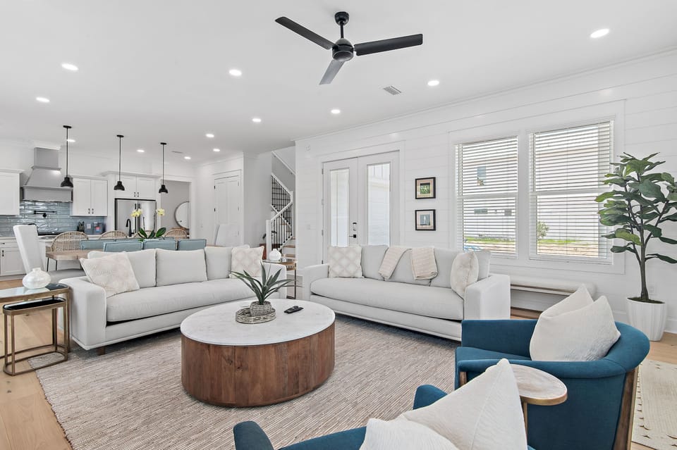 SPF 30A - Seagrove - First Floor - Living Area