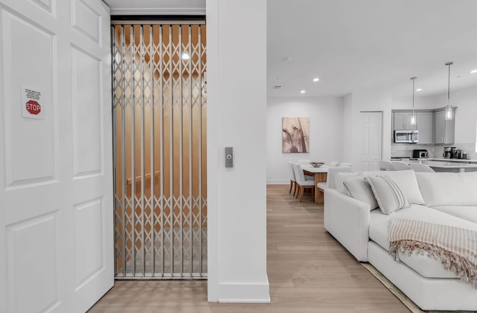 Private Elevator