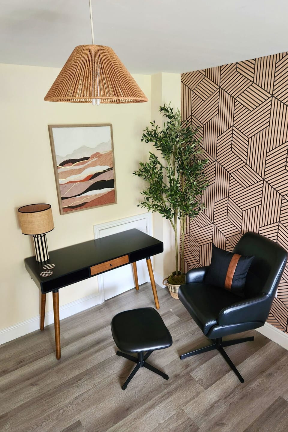 Living Room / Lounge