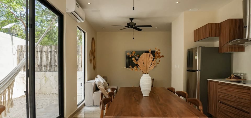 Mesa de Comedor - Dinning Table