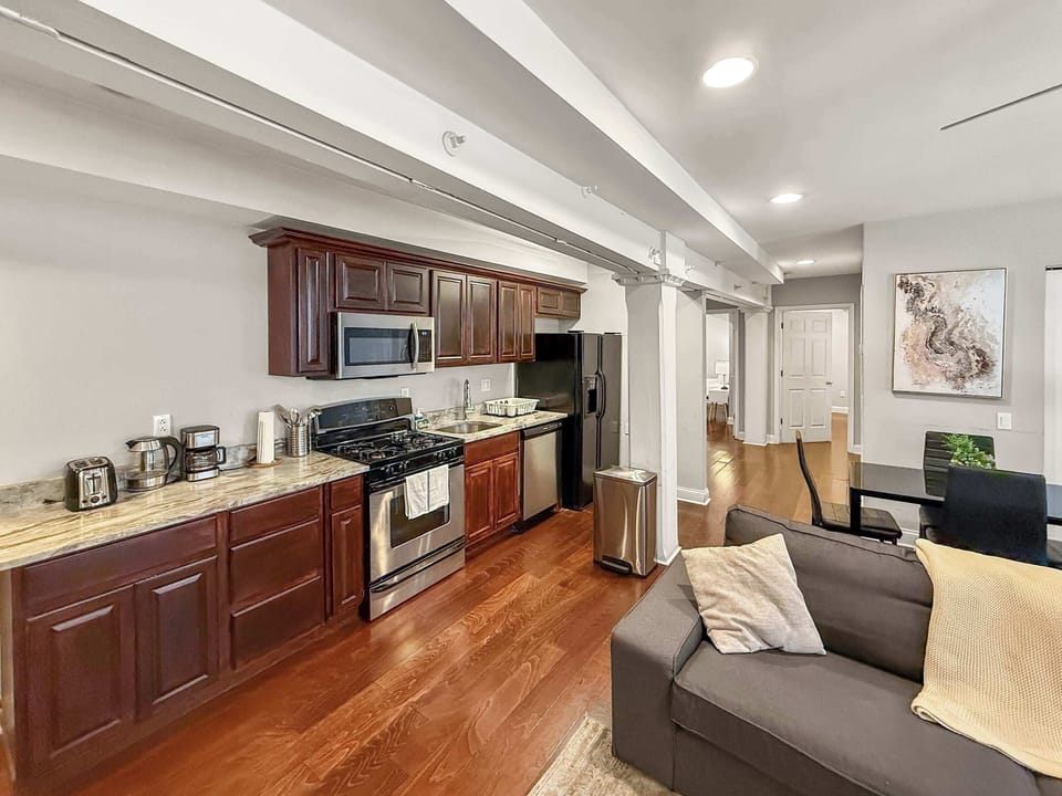 Full Kitchen