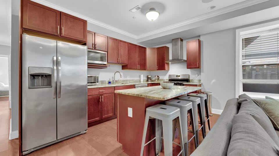 Full Kitchen