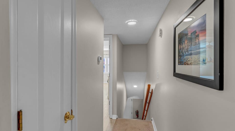 The 2 spacious upstairs bedrooms are ideal for an afternoon snooze