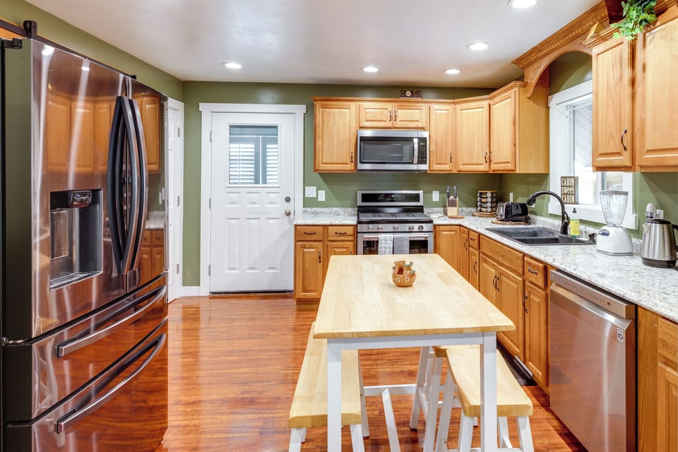 Kitchen | Main Level | Cooking Basics