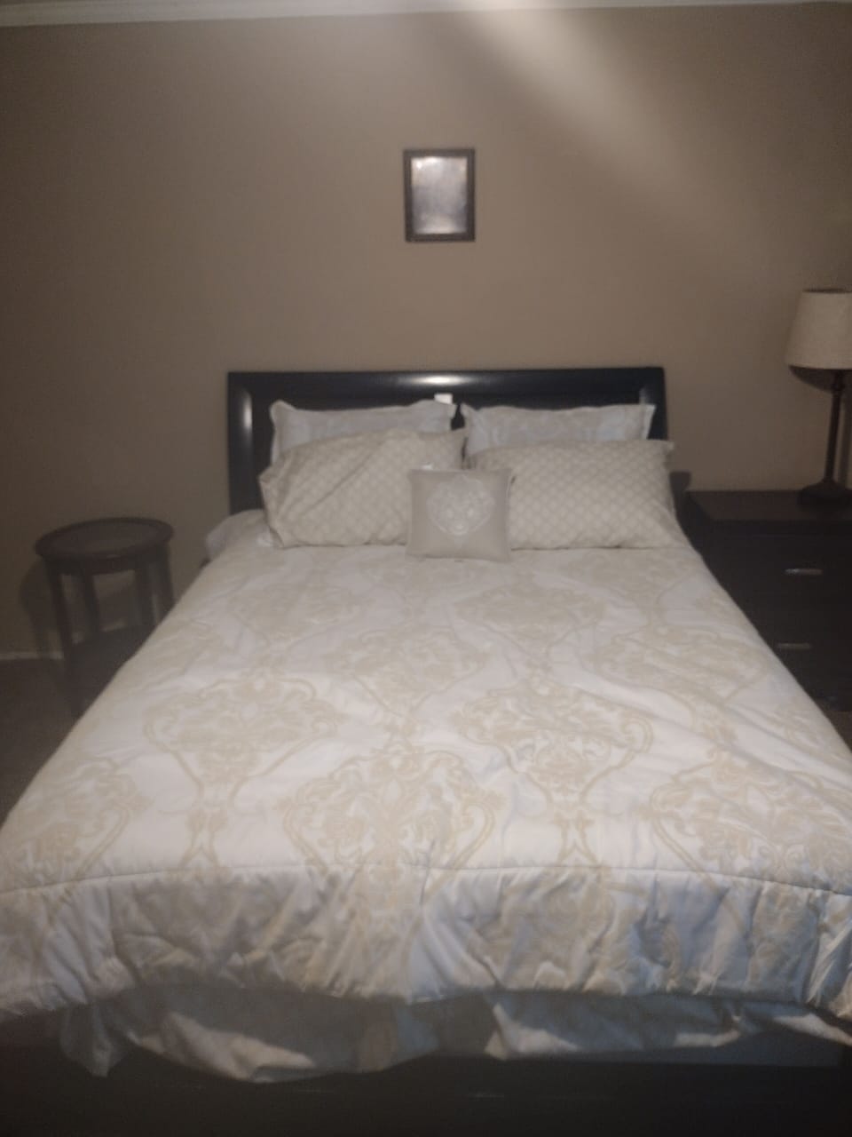 large queen bedroom 