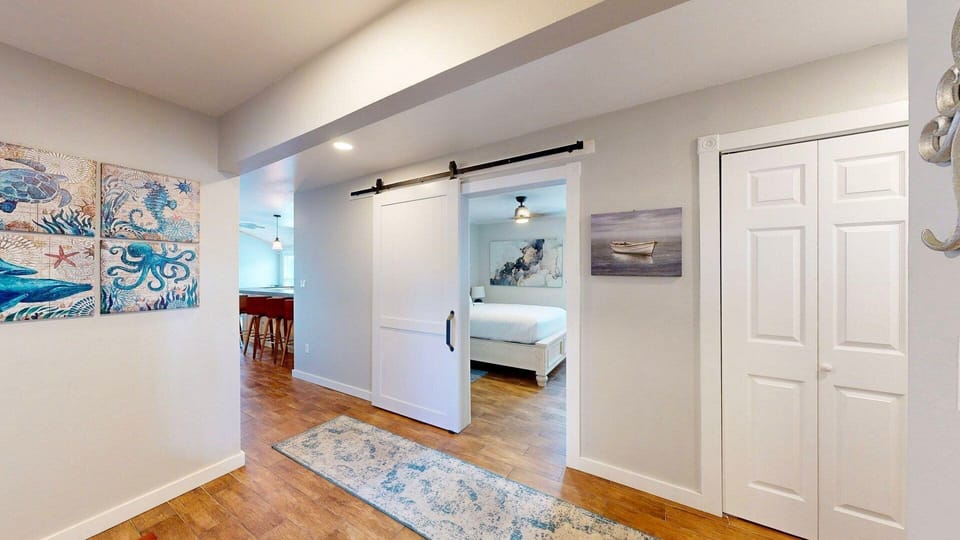 Entry to queen BR w/en suite bath