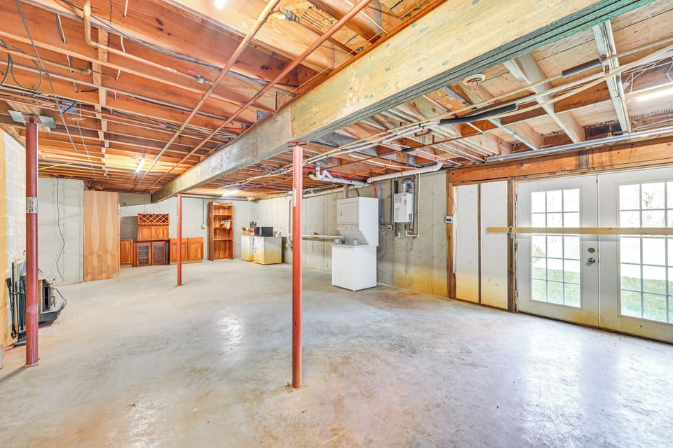 Laundry Room | Basement
