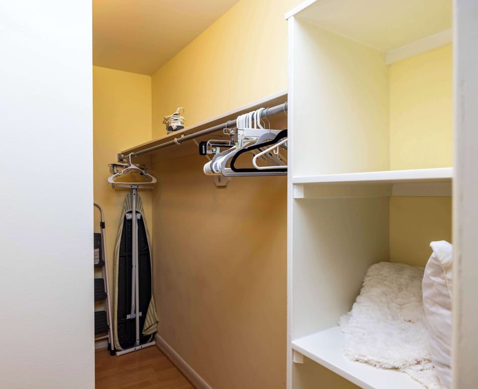 Spacious primary bedroom with en suite bathroom