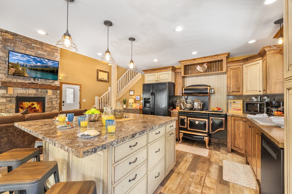 Jensen Pines ~ cook your favorite meals in this beautiful kitchen