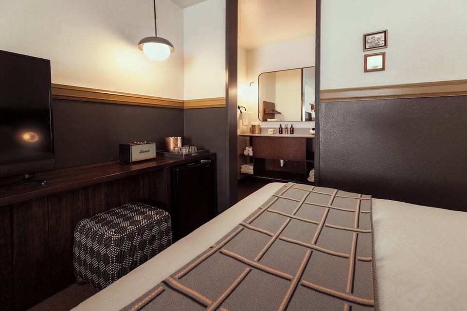 In-room amenities