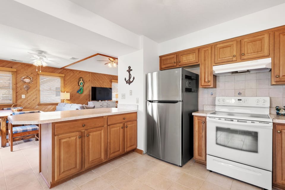 NHCD61: The Watsons | Mid Level Kitchen