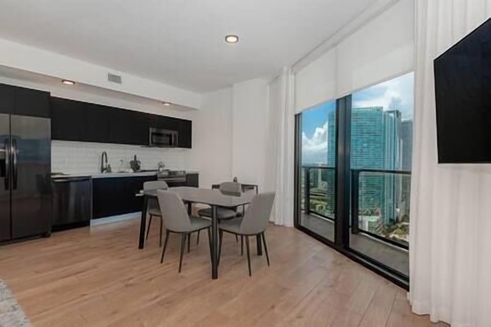 Dining Area (5)