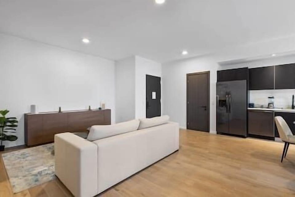 Living Room (6)