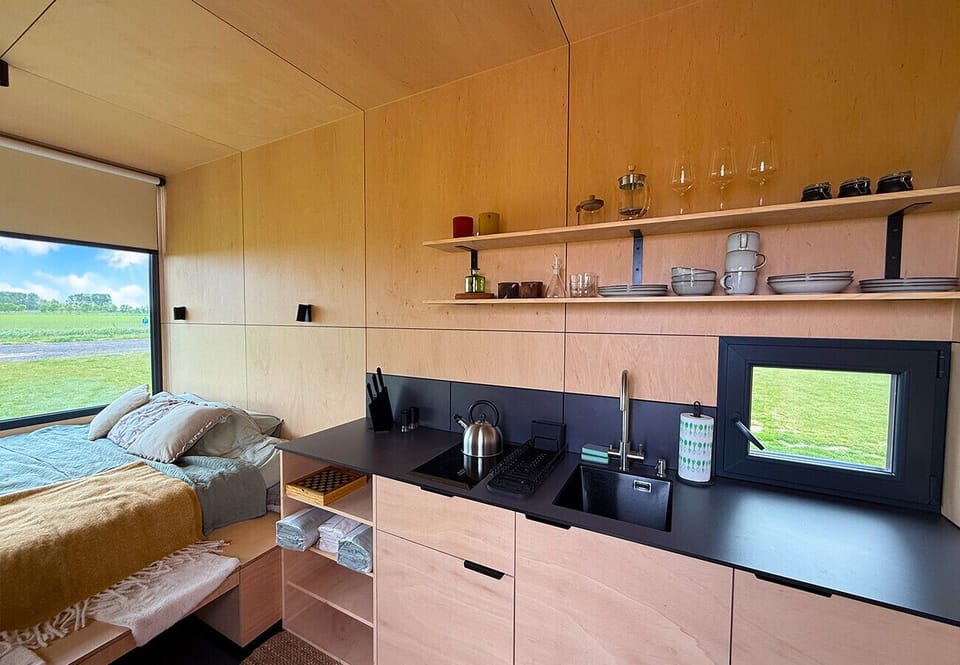 Kitchen of Camping Hofstede Zonnevliet - Tiny house