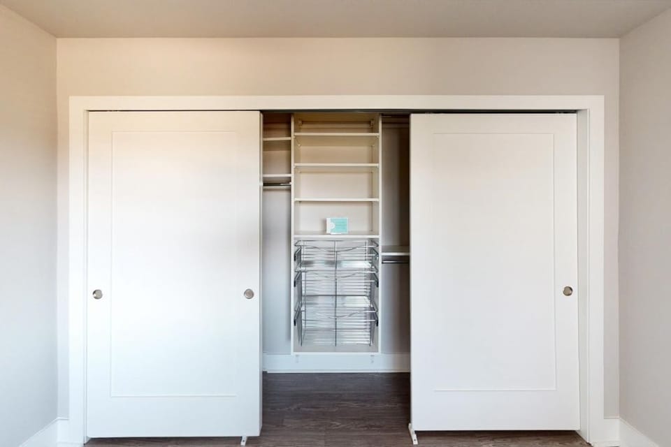 Walk-in closet