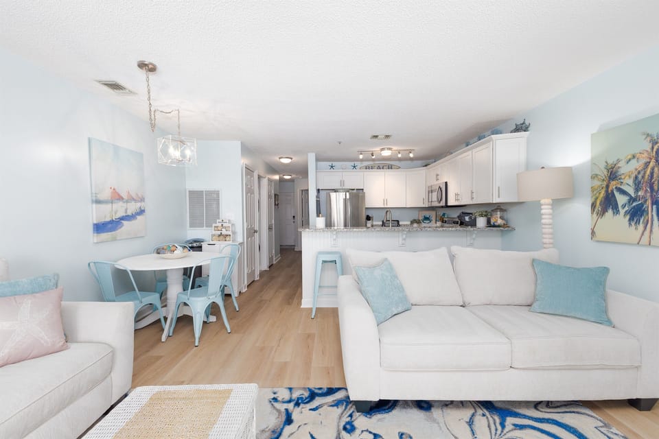 Meets cozy comfort in this beautifully decorated home