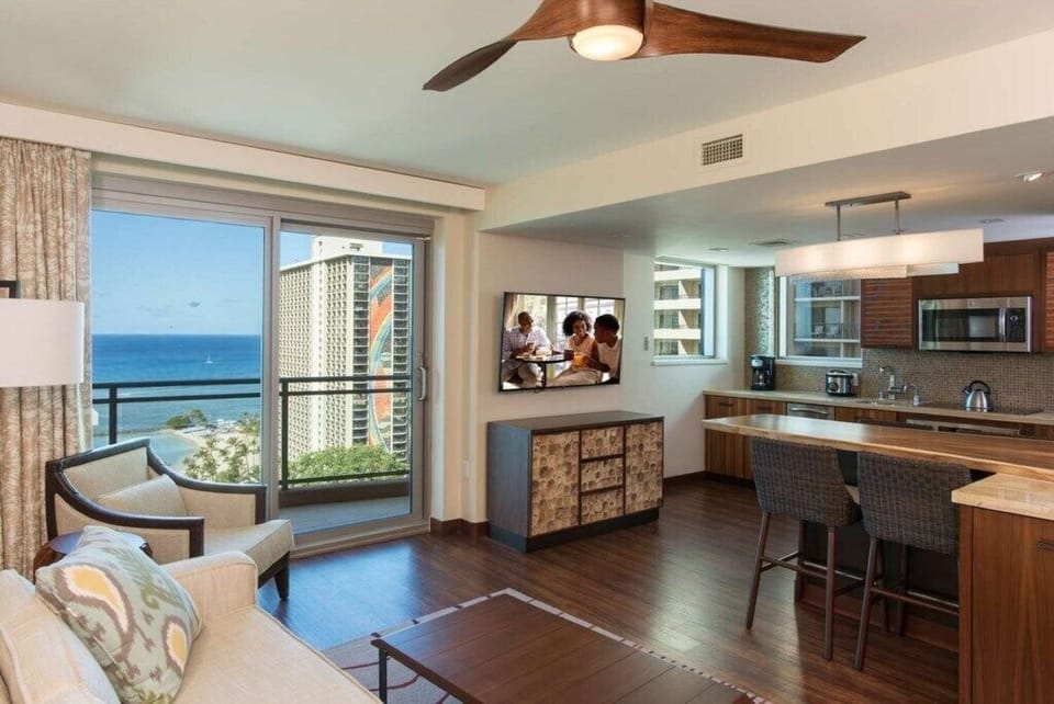 The Grand Islander, a Hilton Grand Vacations Club_6.jpg