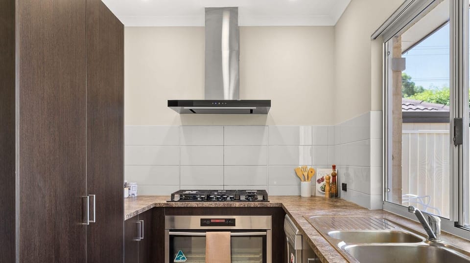 Full Kitchen - oven, stove, fridge/freezer, coffee machine, kettle, toaster, ricecooker, microwave, dishwasher