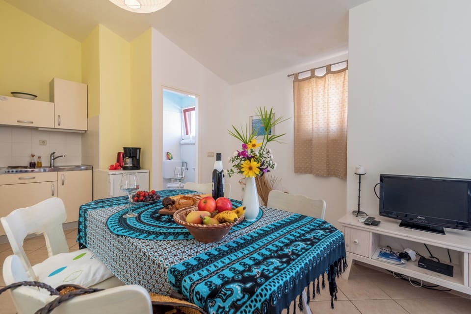 Dining area $ kichen