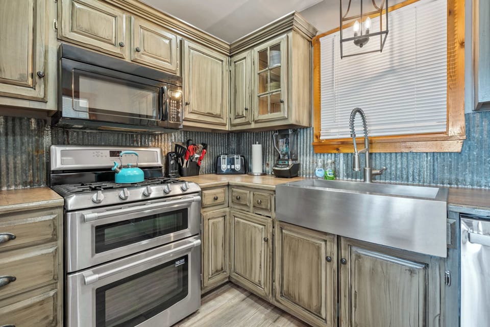 Will stocked kitchen. 