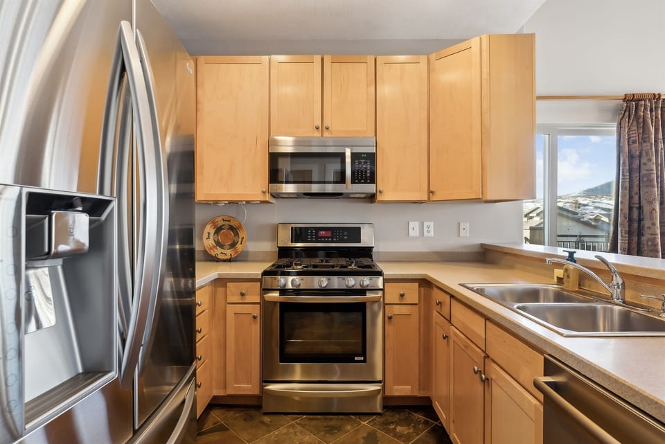 Fully-Equipped Kitchen