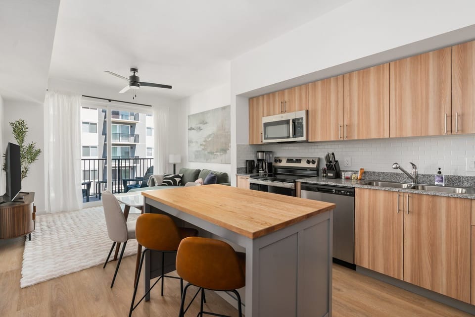 Cook in style and comfort in this beautifully appointed modern kitchen.