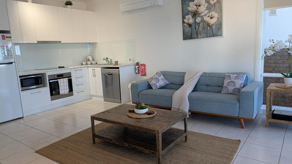 Kitchen and lounge area 