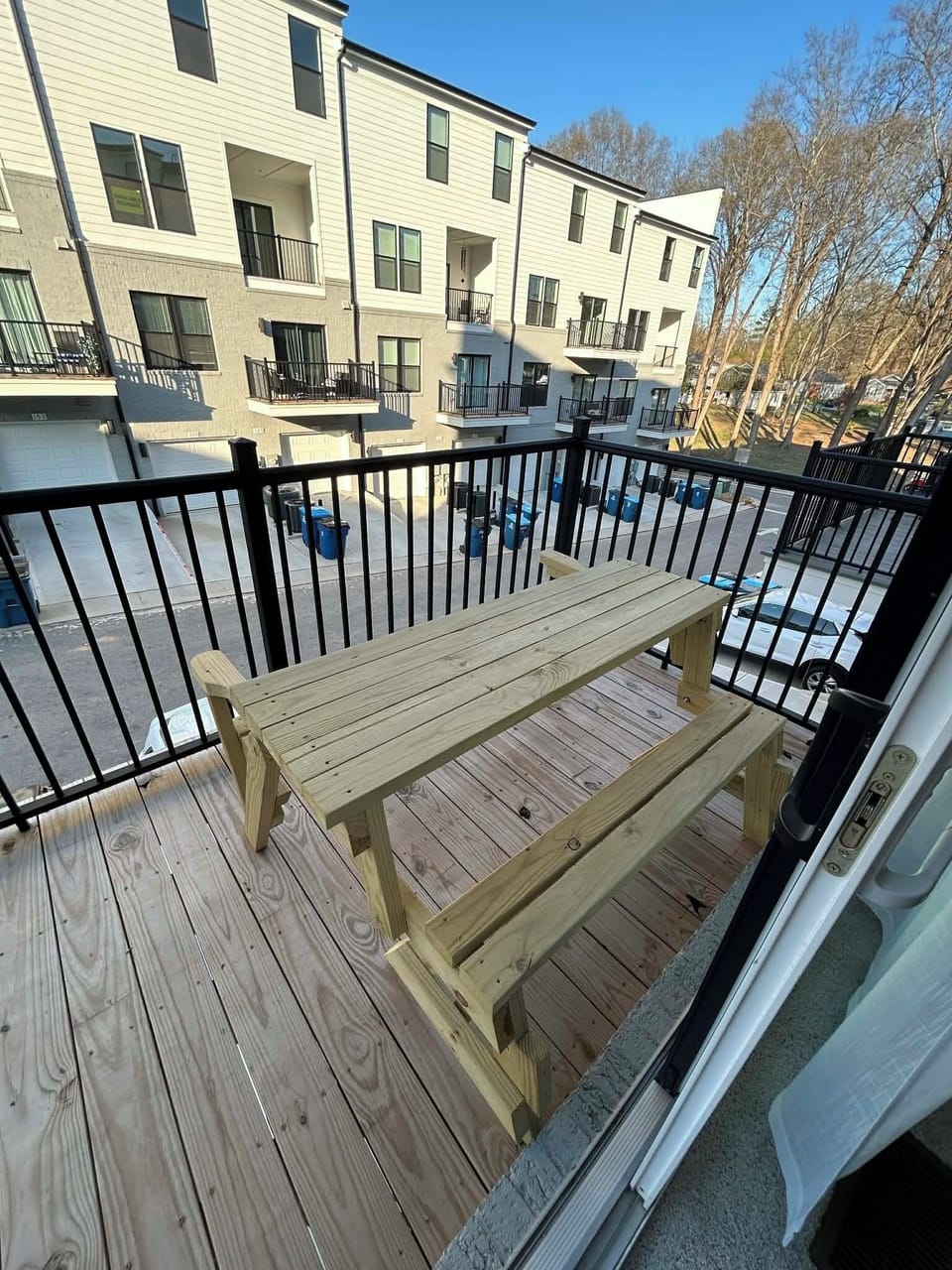Small balcony accessible through one bedroom 
