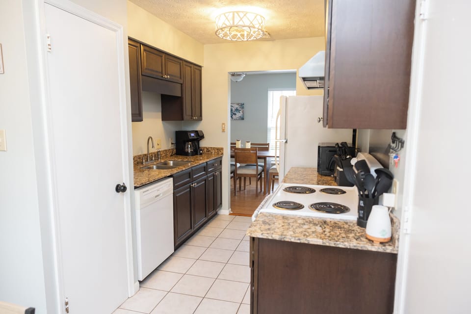 Fully equipped kitchen